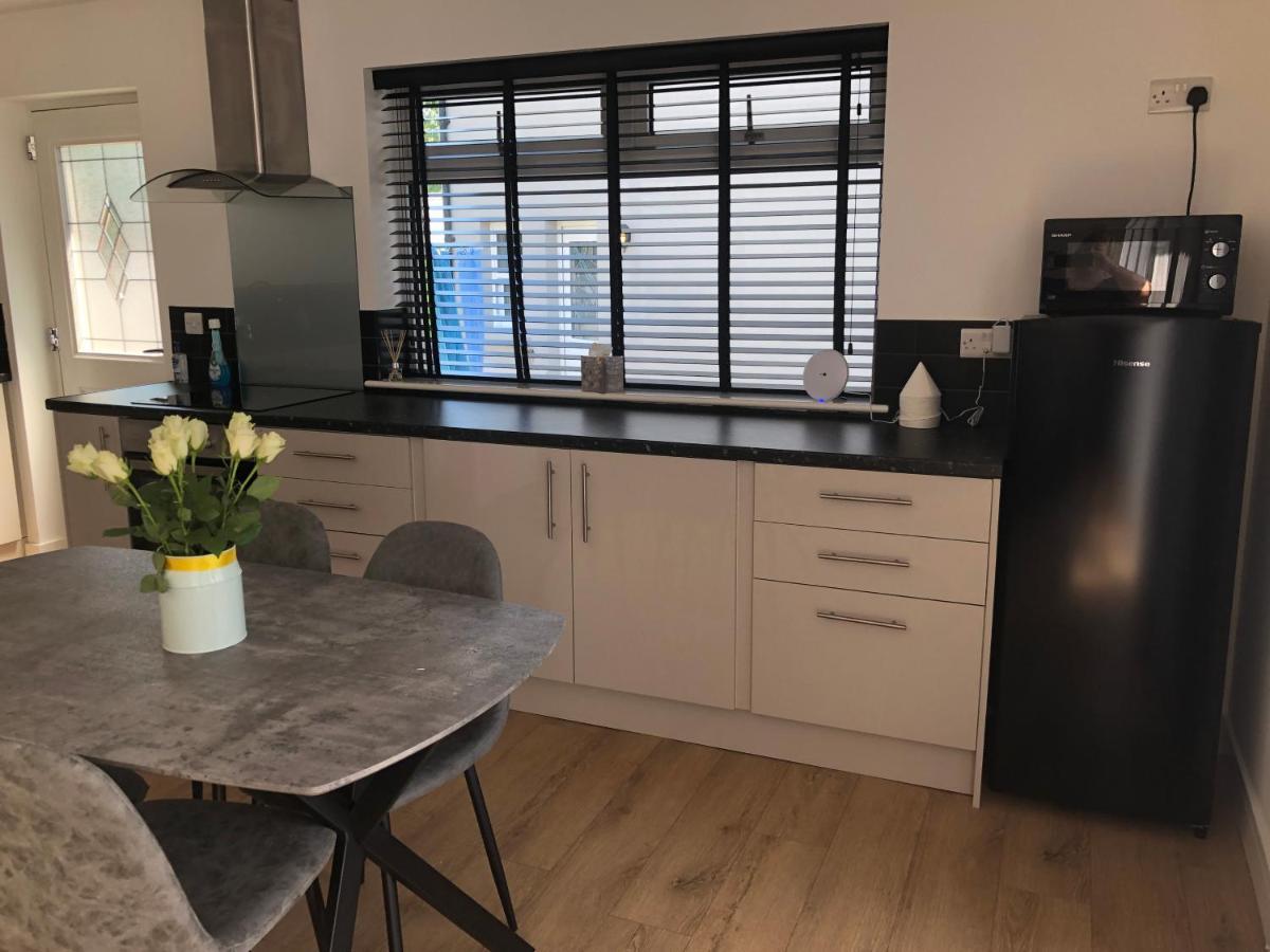 Apartamento Annexe@No8 Haverfordwest Exterior foto