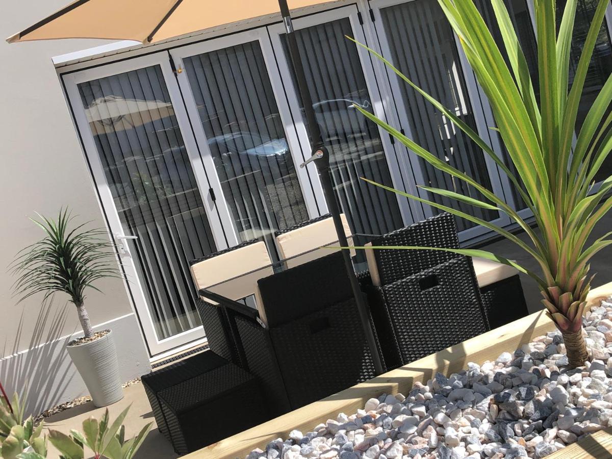 Apartamento Annexe@No8 Haverfordwest Exterior foto